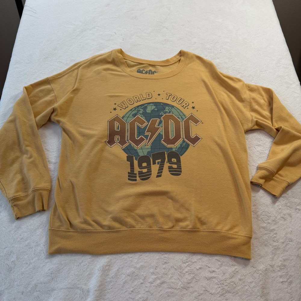 AC/DC Sweatshirt Womens Medium Yellow Good 1979 World Tour Graphic Pullover